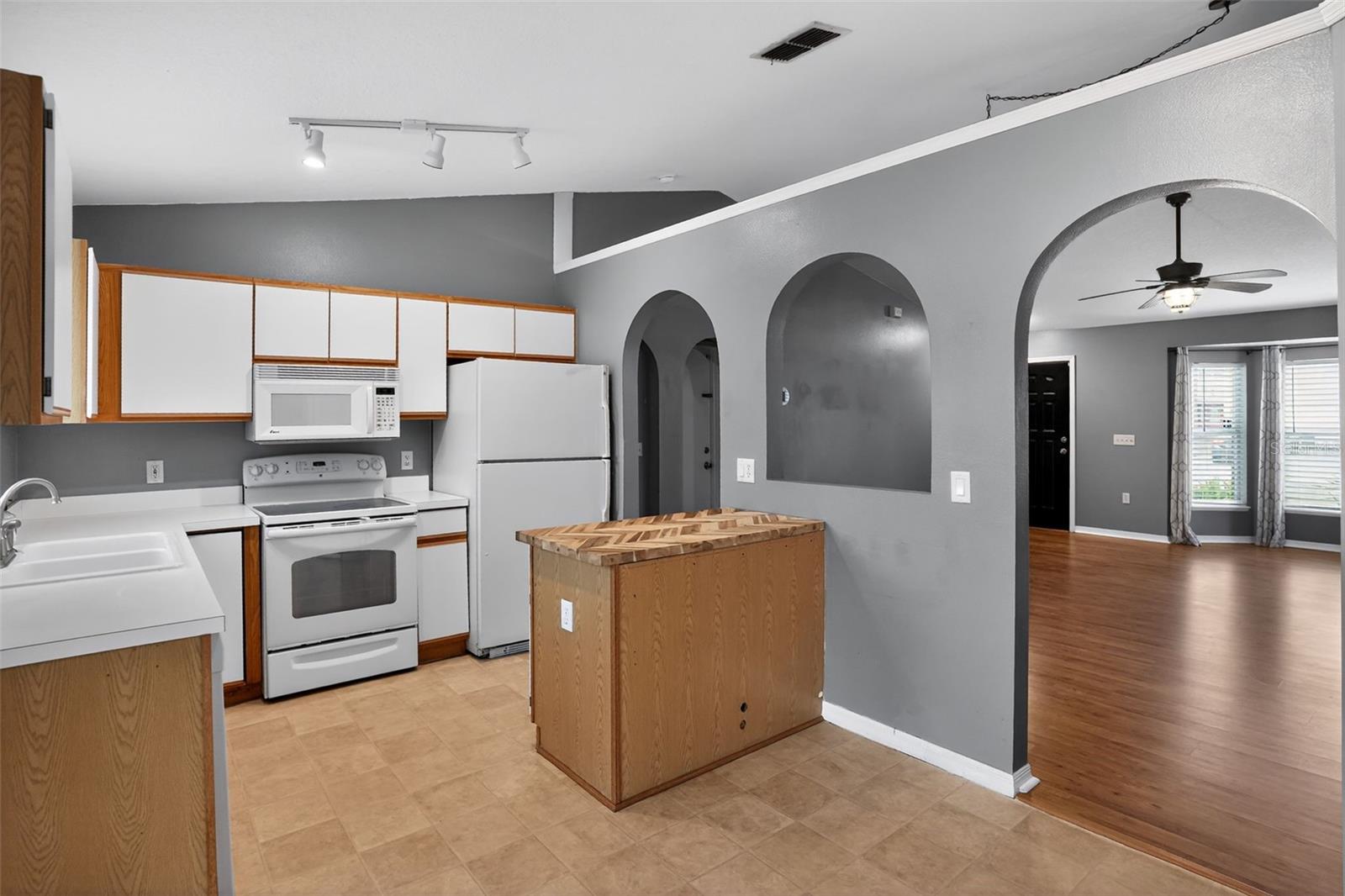 DELTONA LAKES UNIT 59 - Residential