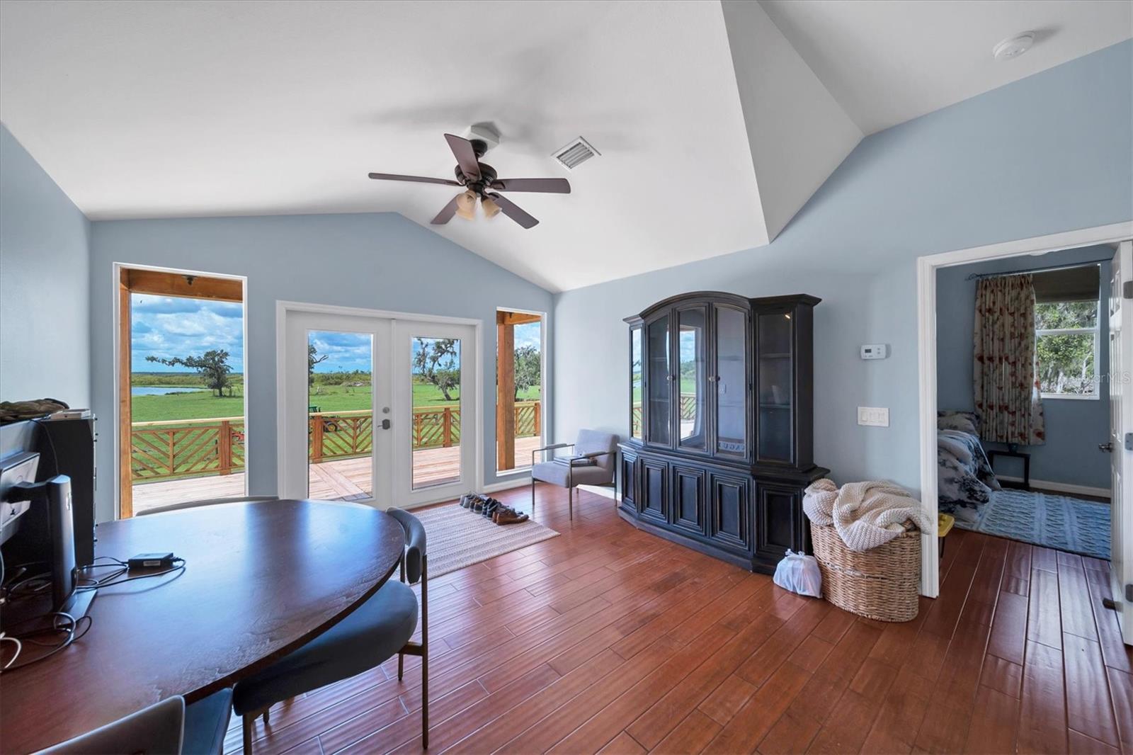 ACREAGE & UNREC - Residential