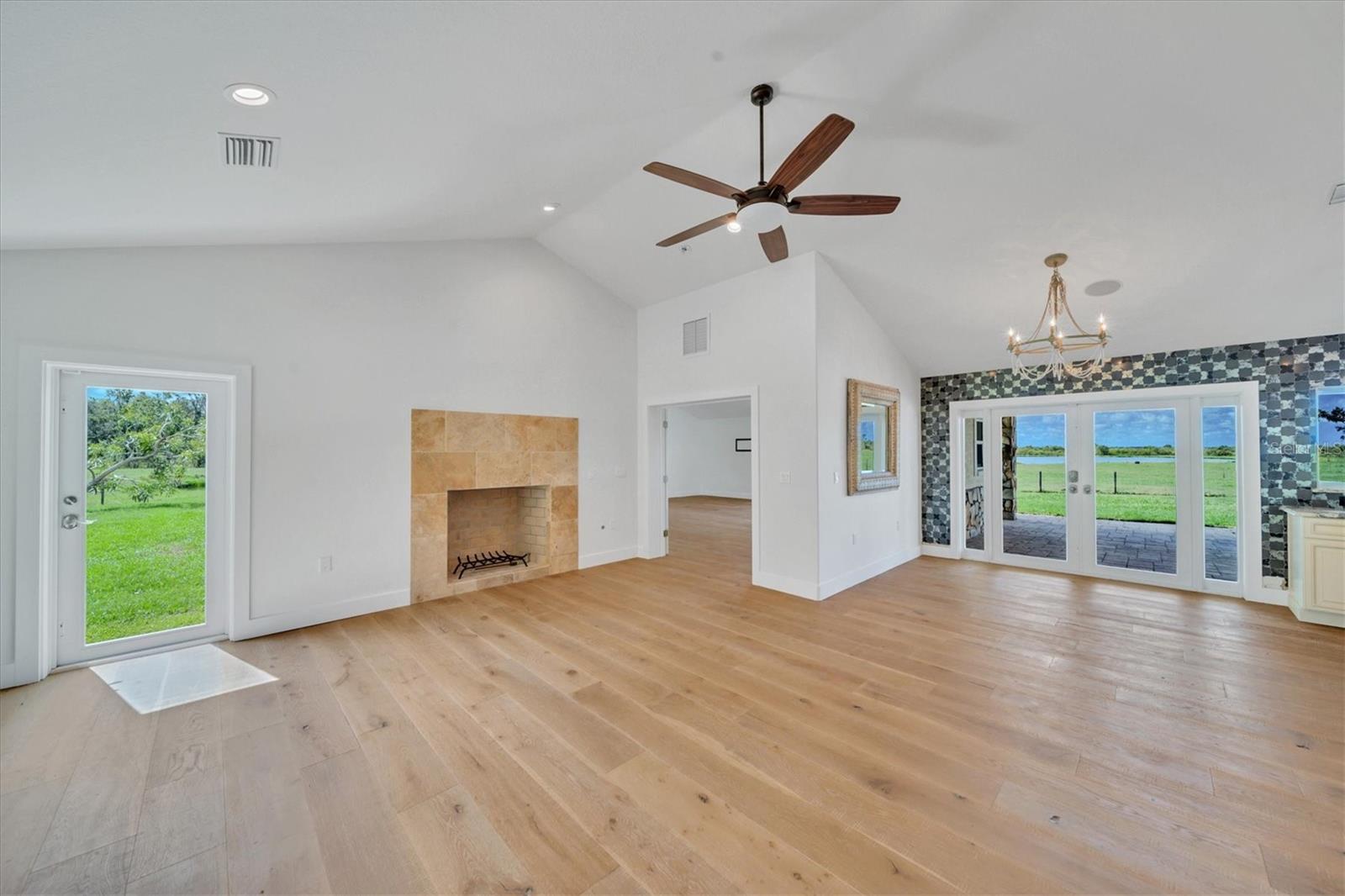 ACREAGE & UNREC - Residential