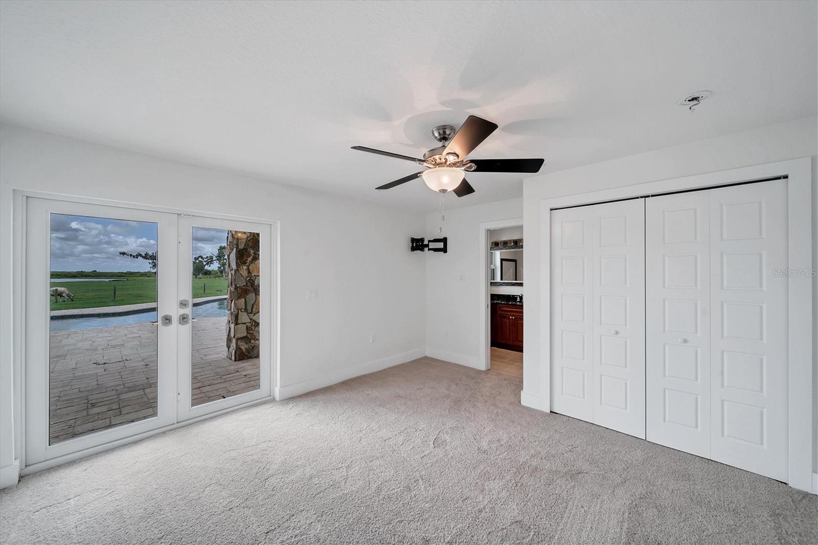 ACREAGE & UNREC - Residential