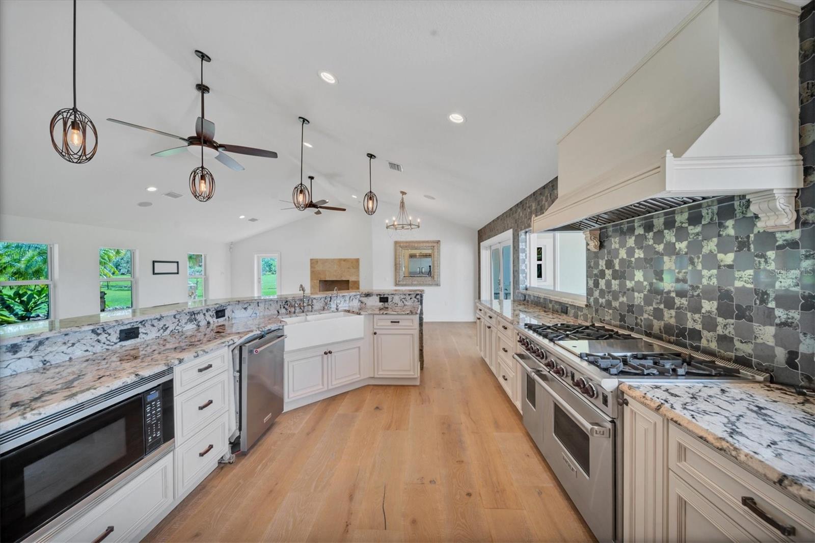 ACREAGE & UNREC - Residential