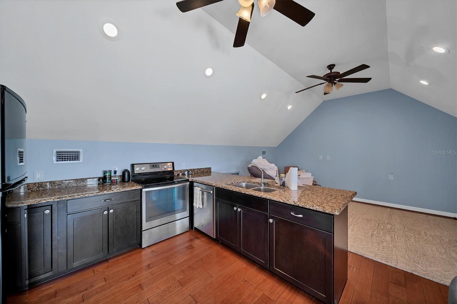 ACREAGE & UNREC - Residential