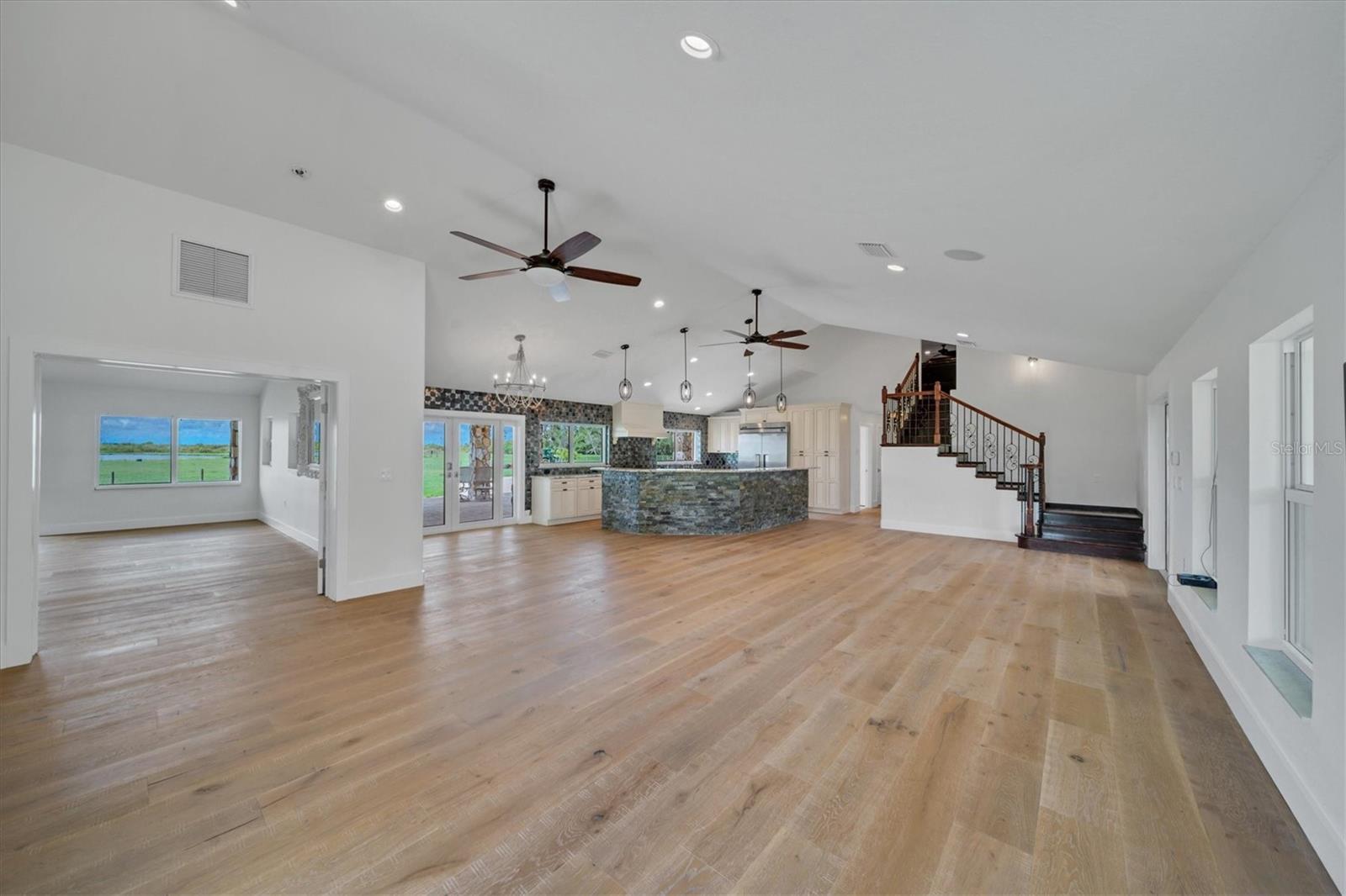 ACREAGE & UNREC - Residential