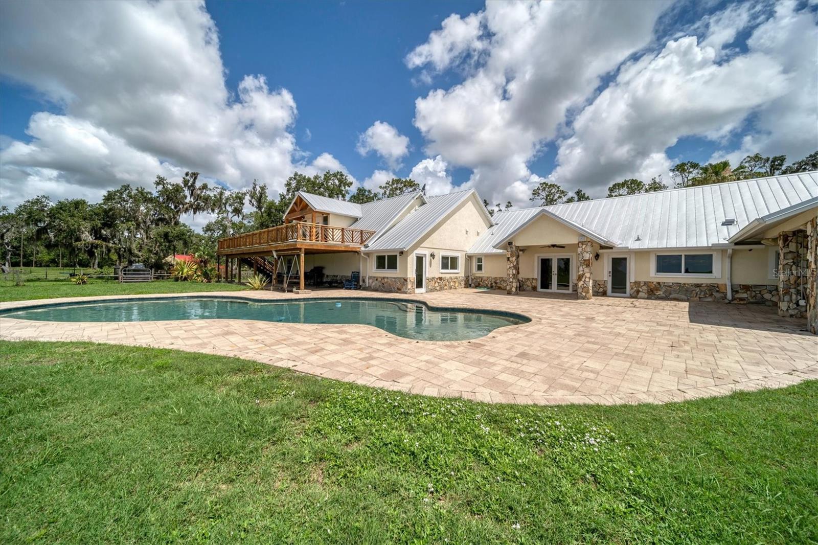 ACREAGE & UNREC - Residential