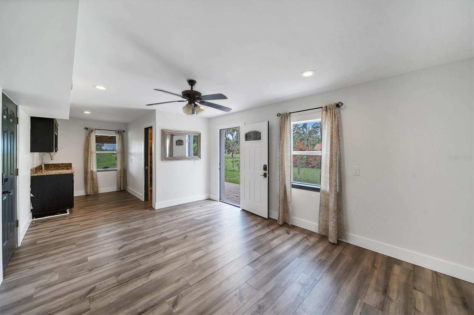 ACREAGE & UNREC - Residential