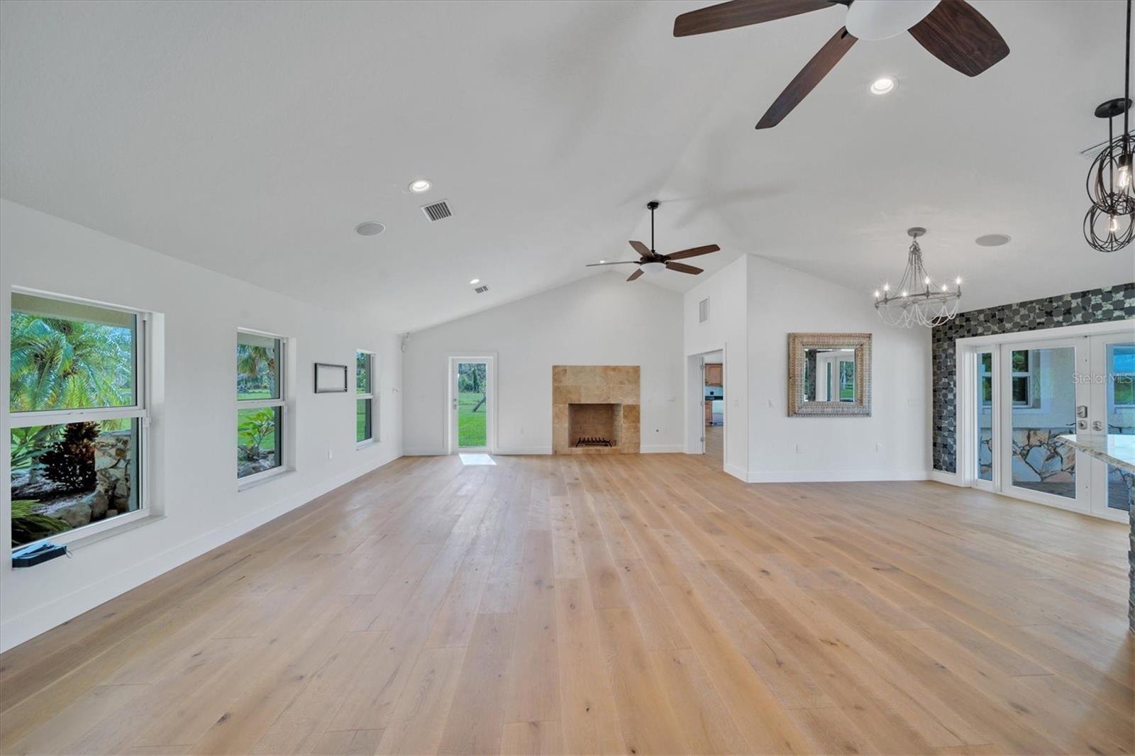 ACREAGE & UNREC - Residential