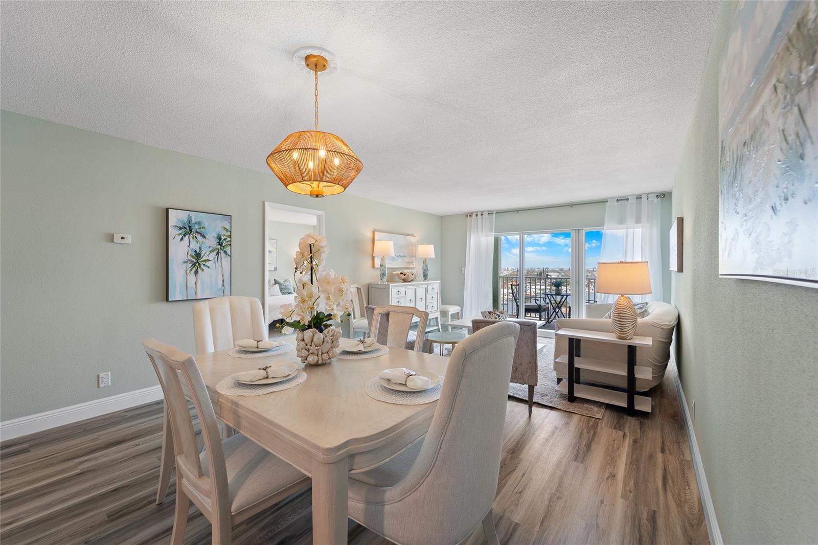 THREE PALMS POINTE CONDO - Residential