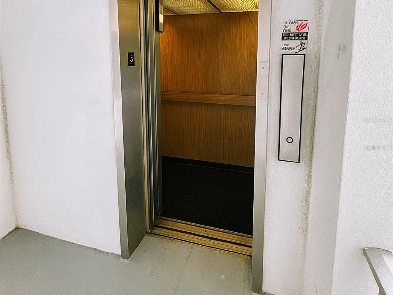 SEMINOLE GARDEN APTS CO-OP - Residential Lease