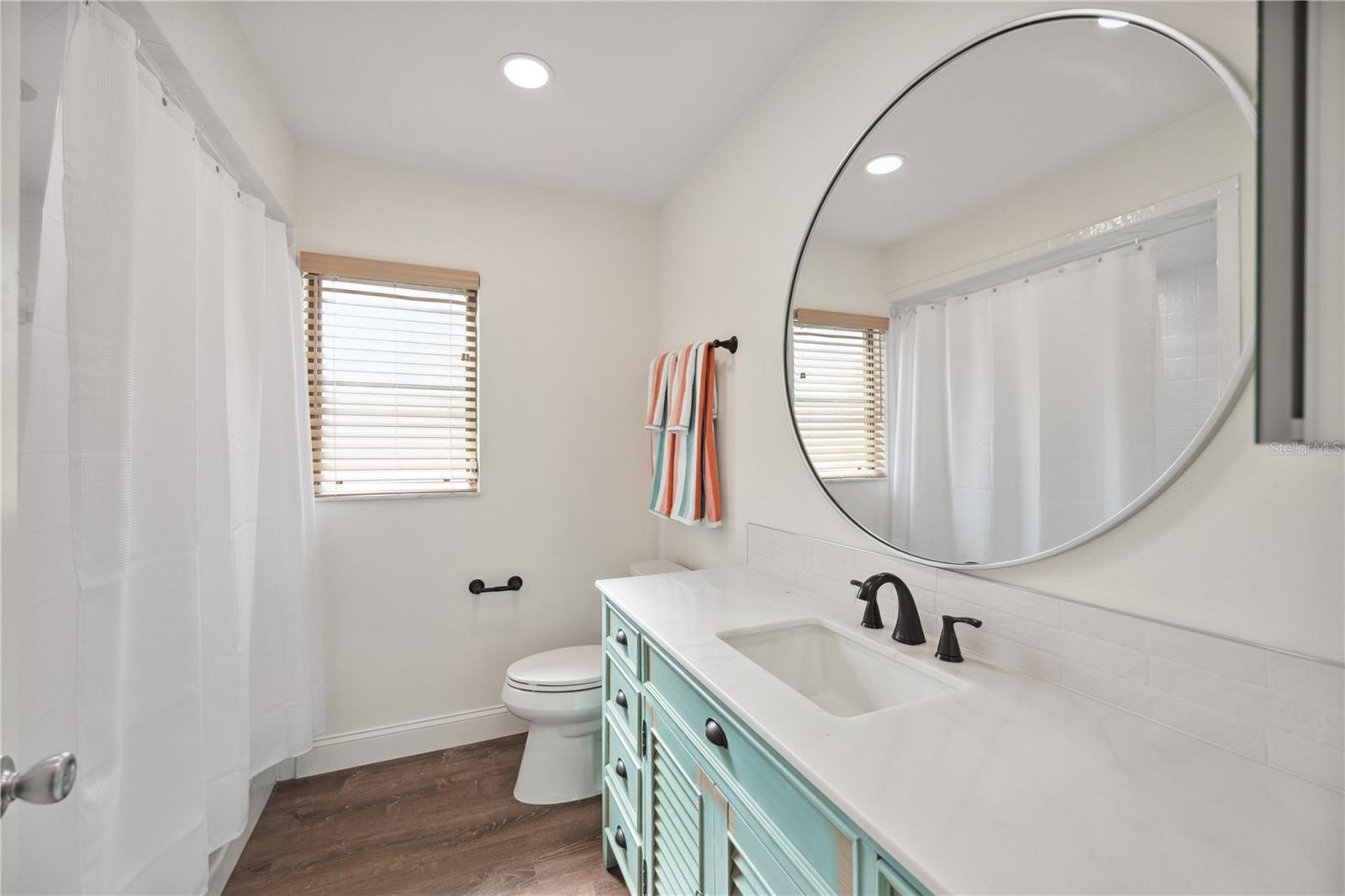 SOUTHBAY YACHT & RACQUET CLUB - Residential Lease
