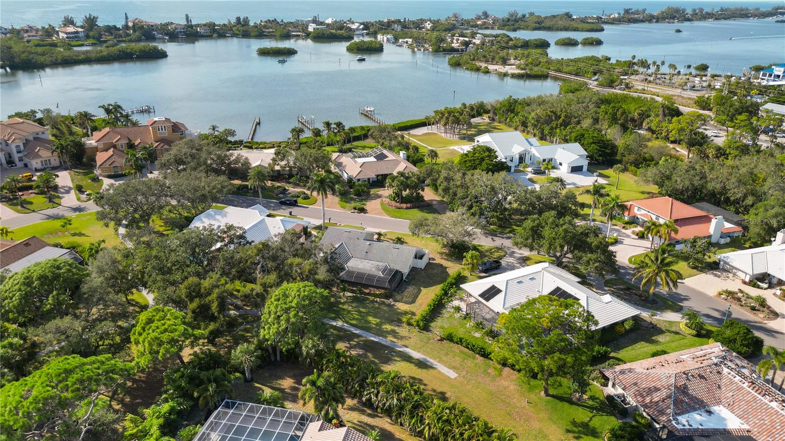 SOUTHBAY YACHT & RACQUET CLUB - Residential Lease