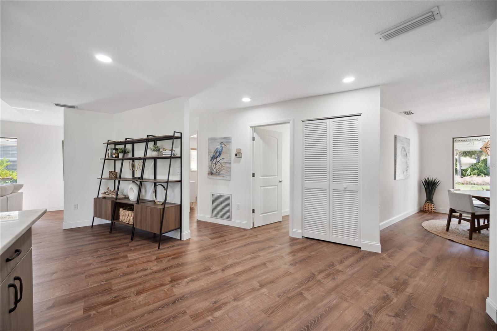 SOUTHBAY YACHT & RACQUET CLUB - Residential Lease