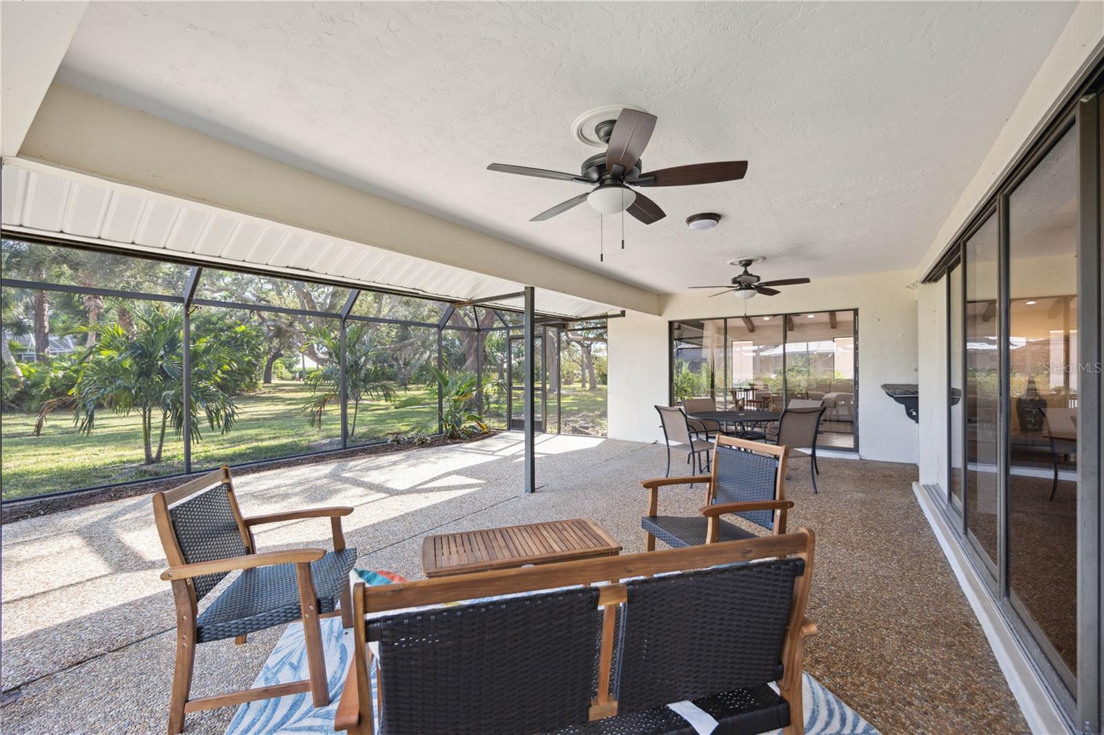 SOUTHBAY YACHT & RACQUET CLUB - Residential Lease