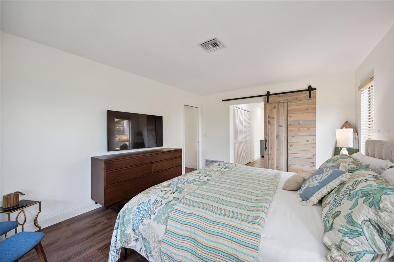 SOUTHBAY YACHT & RACQUET CLUB - Residential Lease