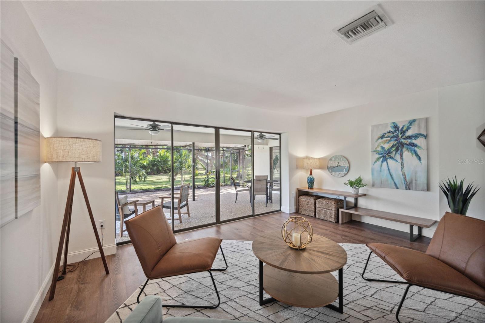 SOUTHBAY YACHT & RACQUET CLUB - Residential Lease