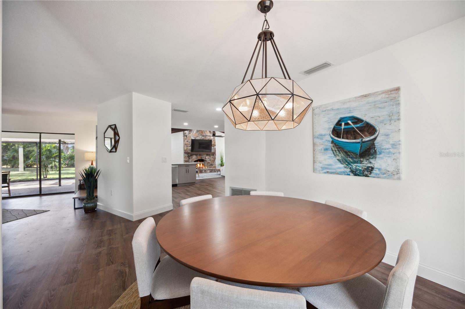 SOUTHBAY YACHT & RACQUET CLUB - Residential Lease