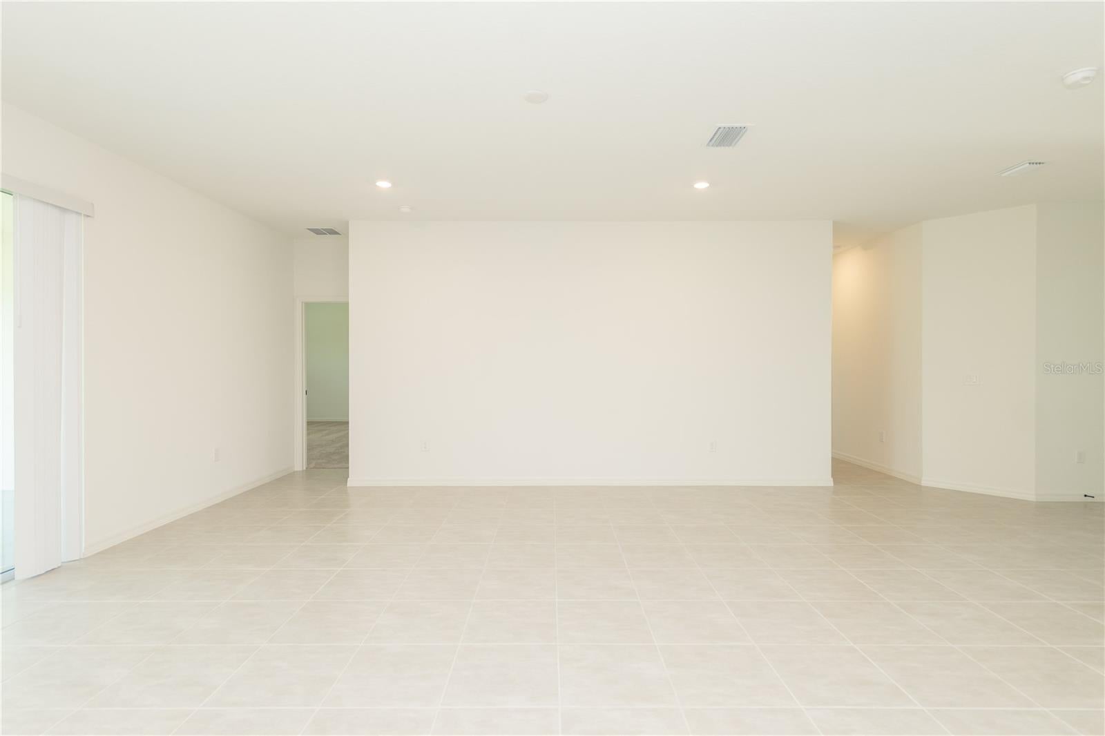 3108 EVELYN LANE