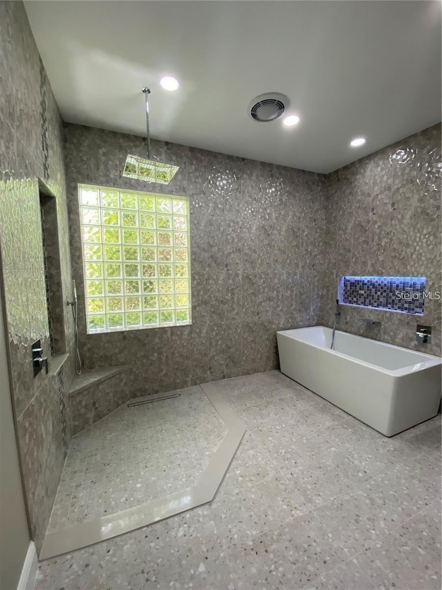 TUSCANA - Residential Lease