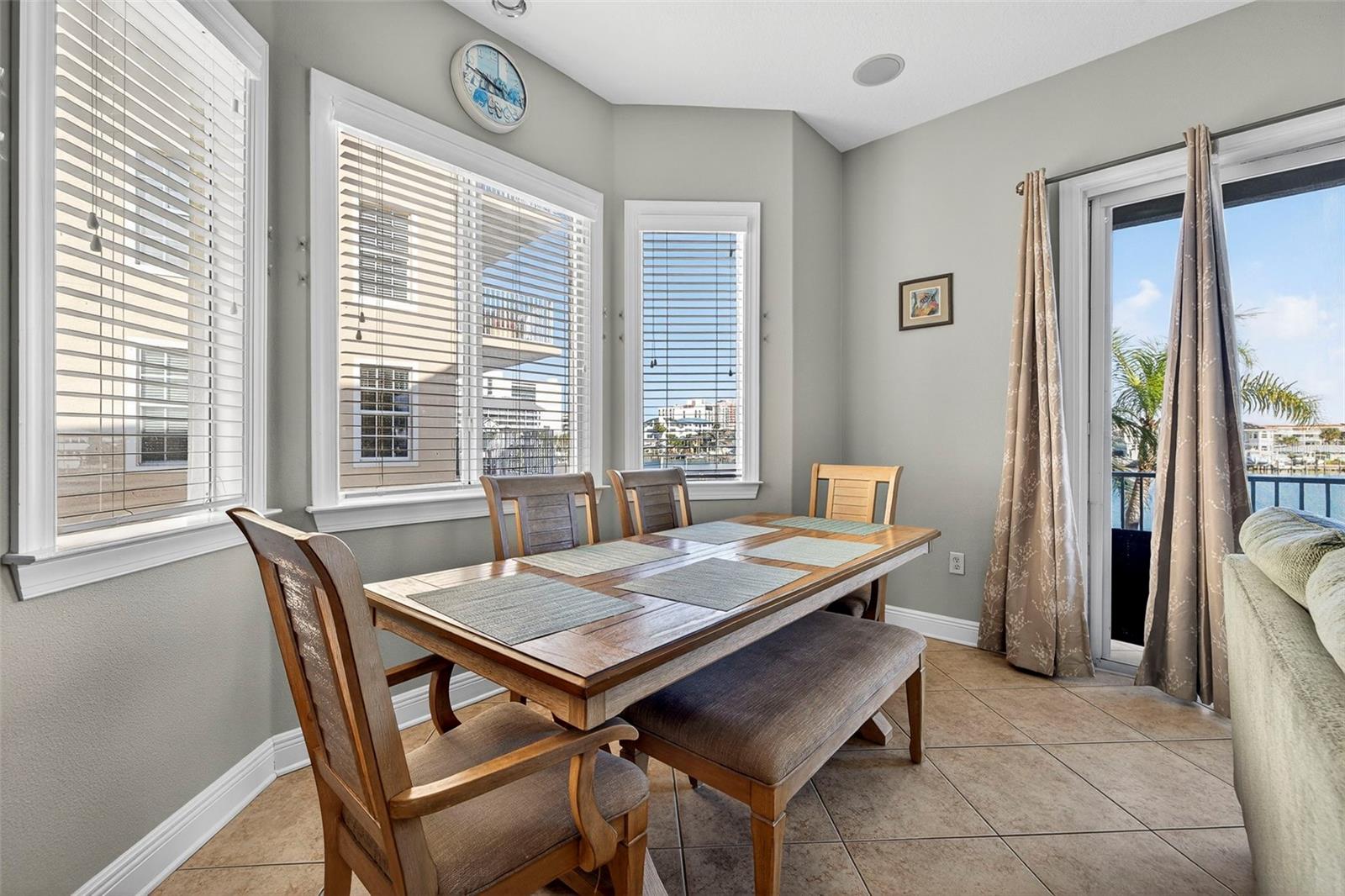 MOORINGS TWNHMS - Residential