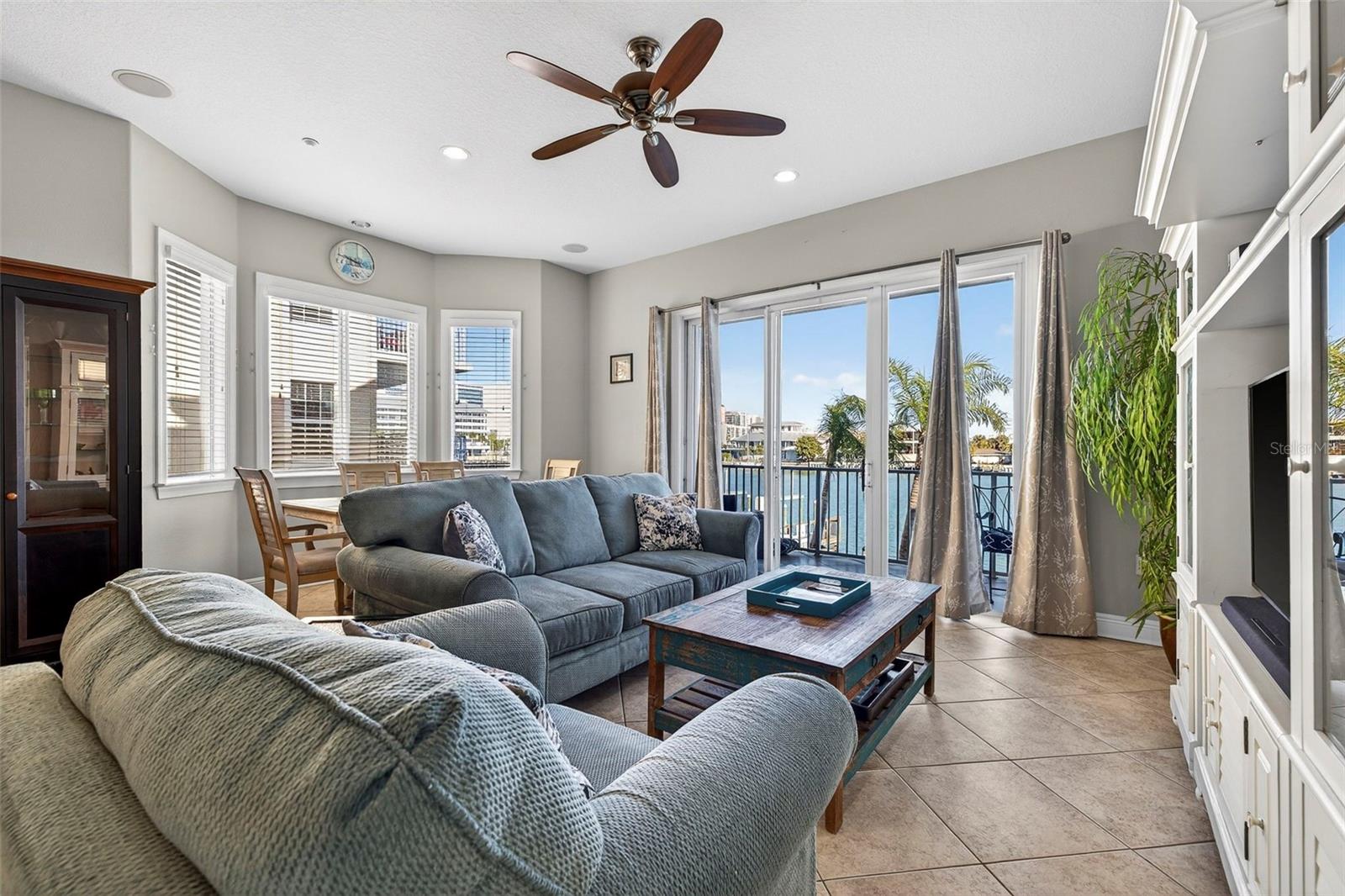 MOORINGS TWNHMS - Residential