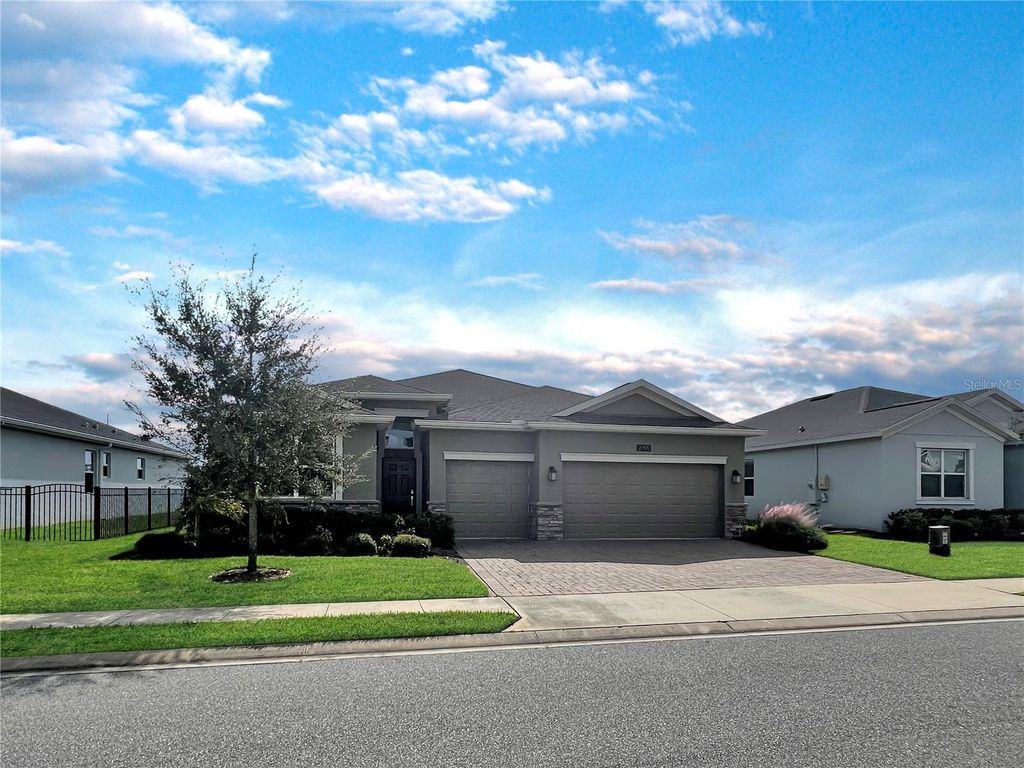 Photo of 2155 Camden Loop, Davenport, FL 33837 (MLS # O6374489)