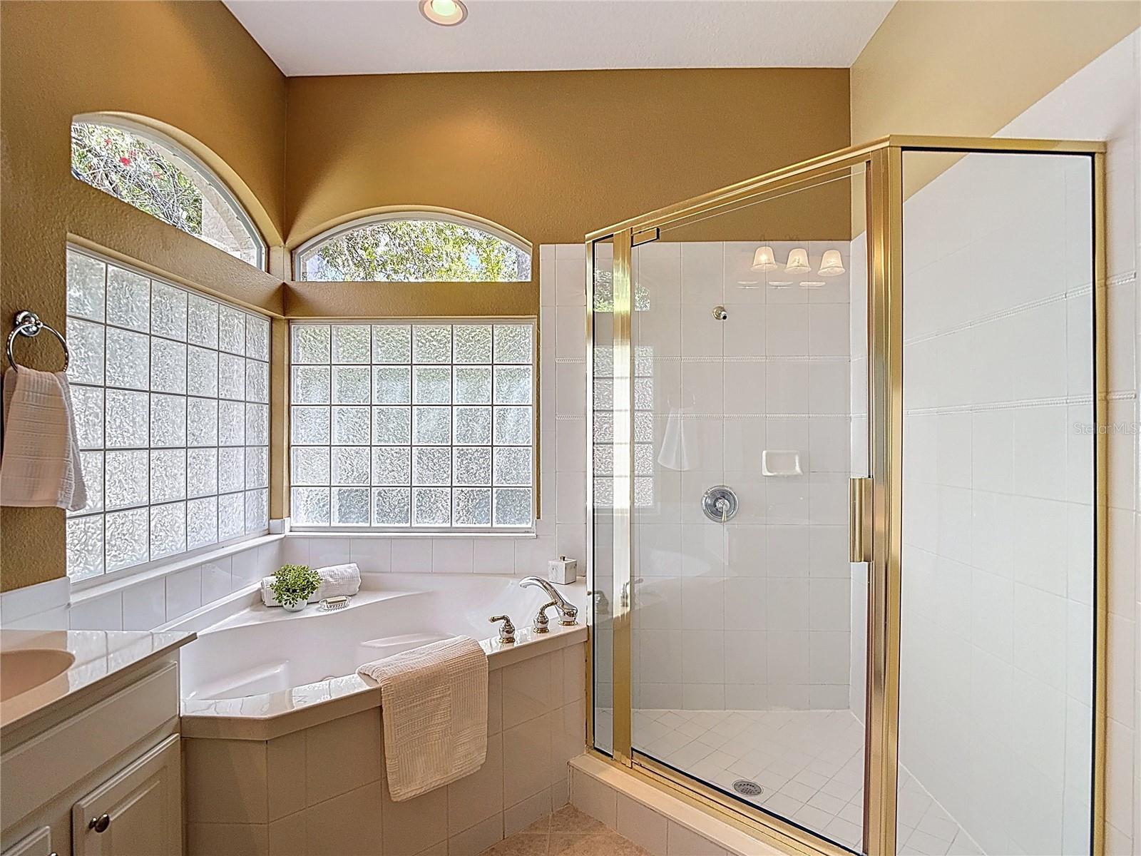 TAMPA PALMS AREA 4 PRCL 21 R - Residential