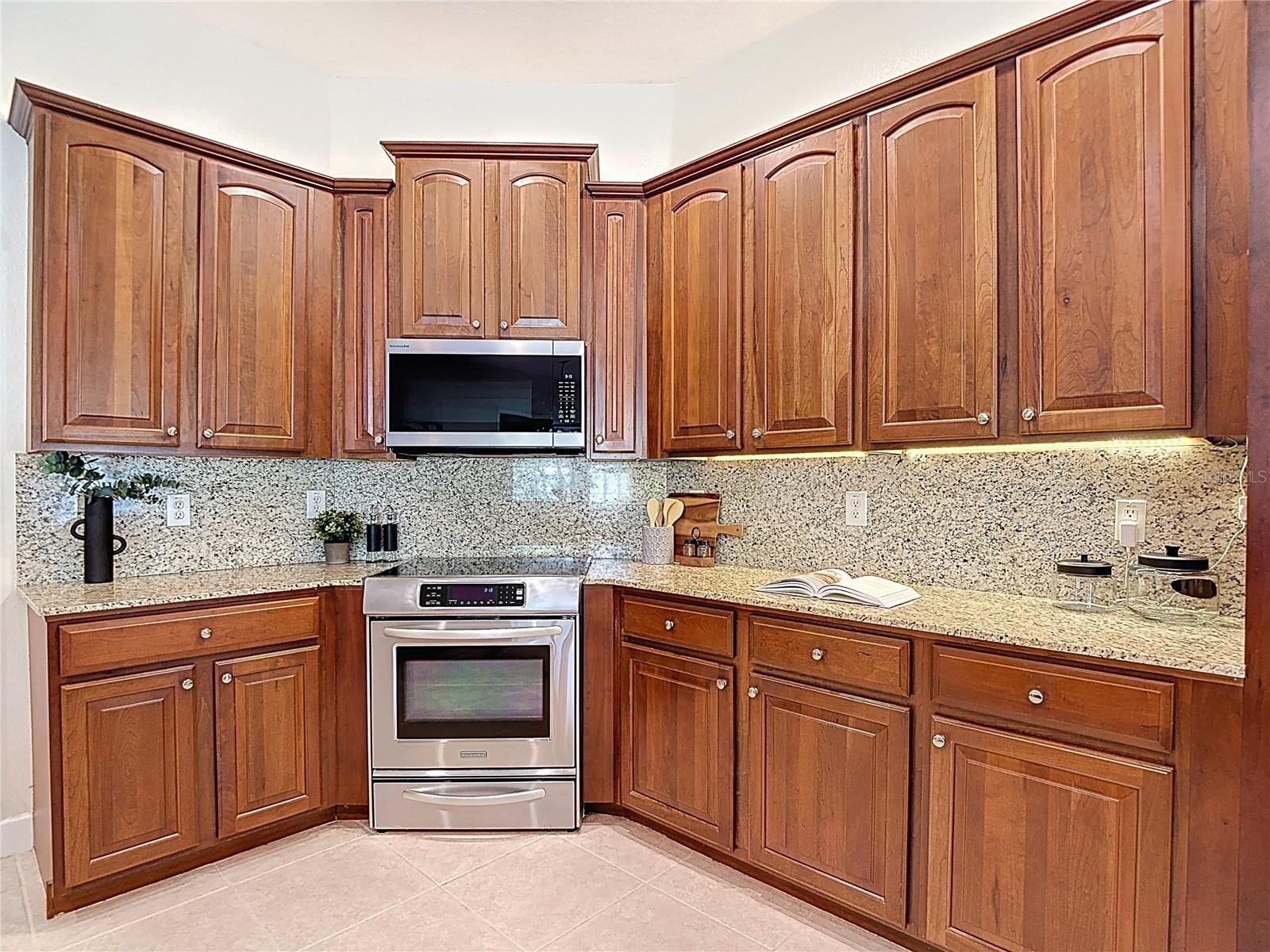 TAMPA PALMS AREA 4 PRCL 21 R - Residential