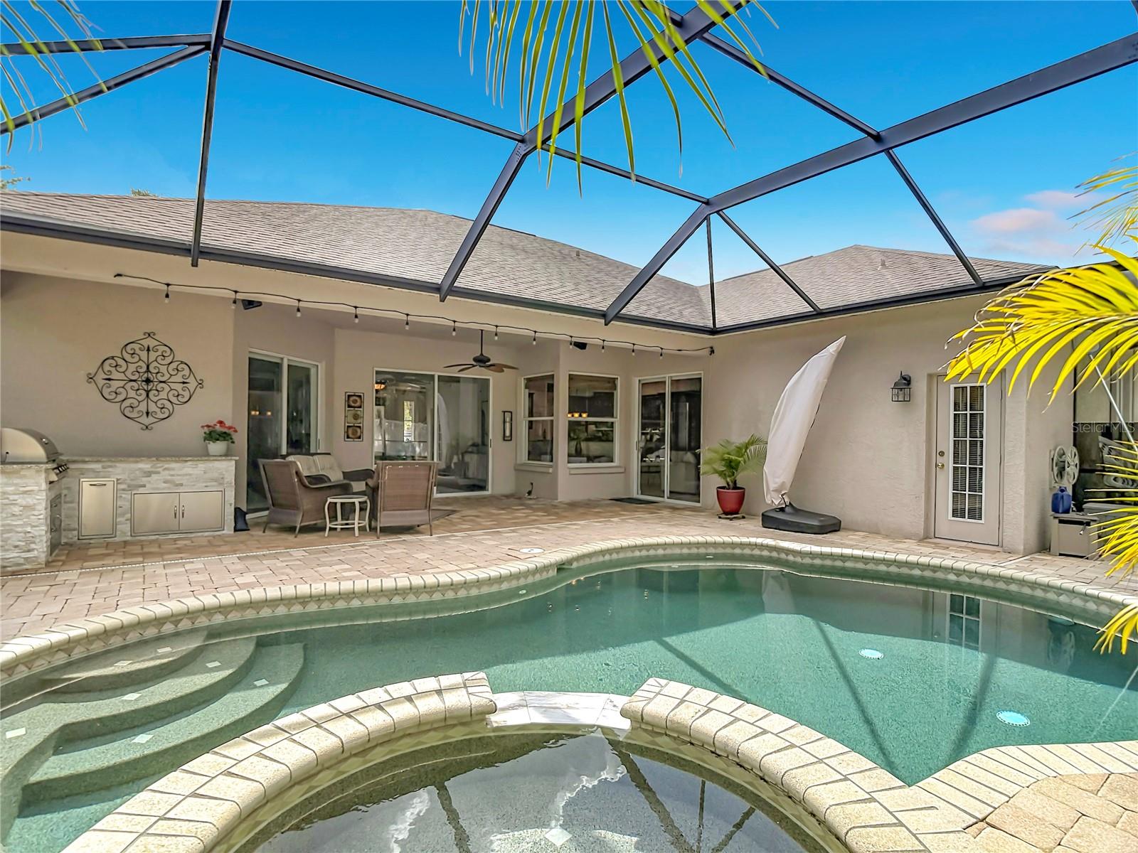 TAMPA PALMS AREA 4 PRCL 21 R - Residential