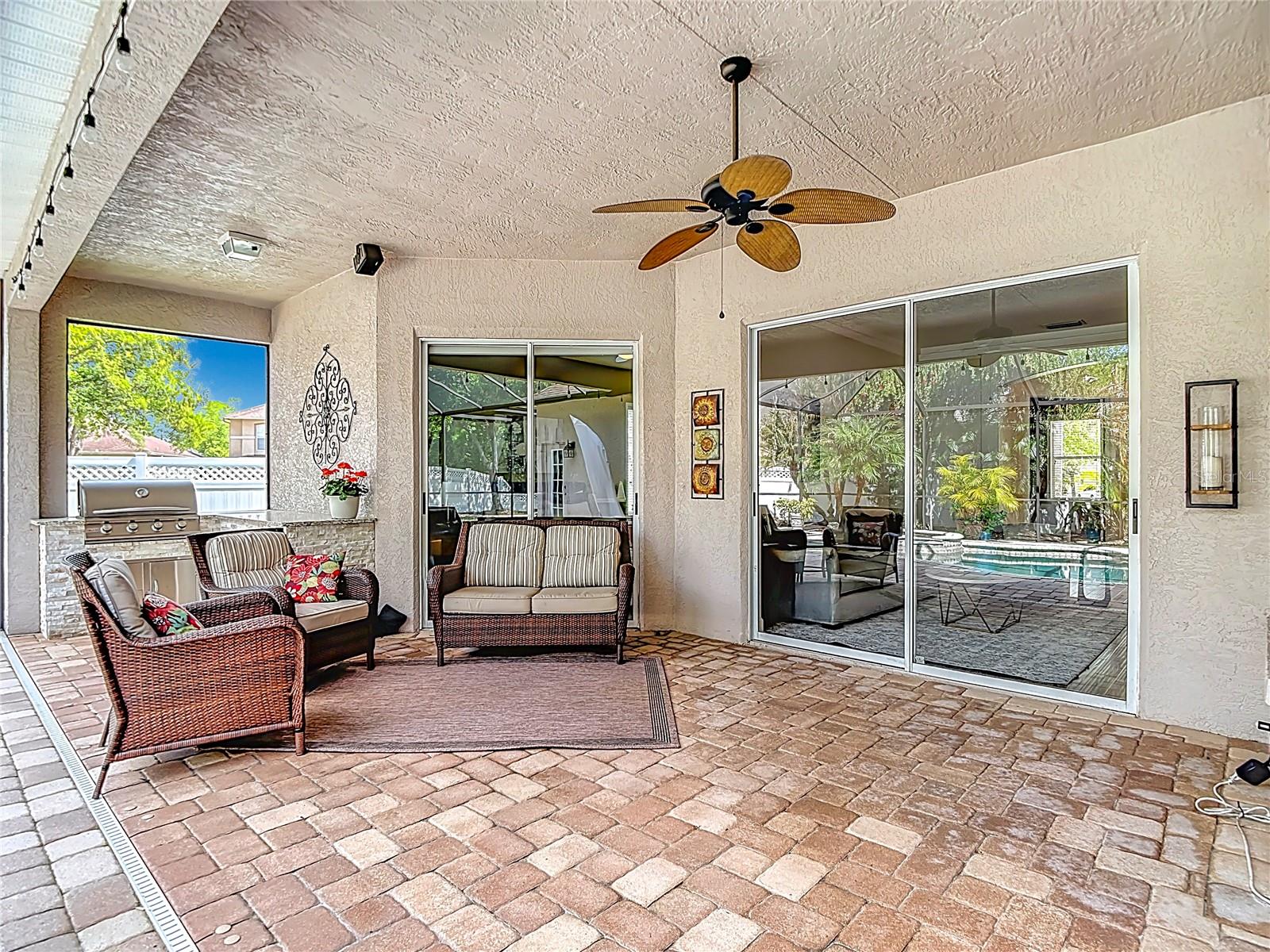 TAMPA PALMS AREA 4 PRCL 21 R - Residential