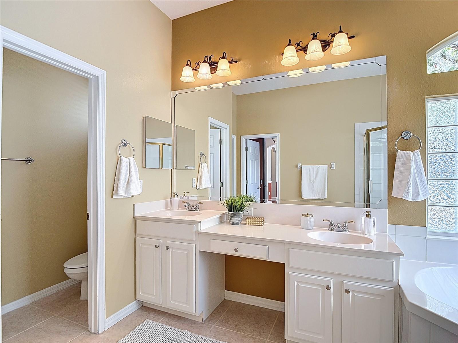 TAMPA PALMS AREA 4 PRCL 21 R - Residential