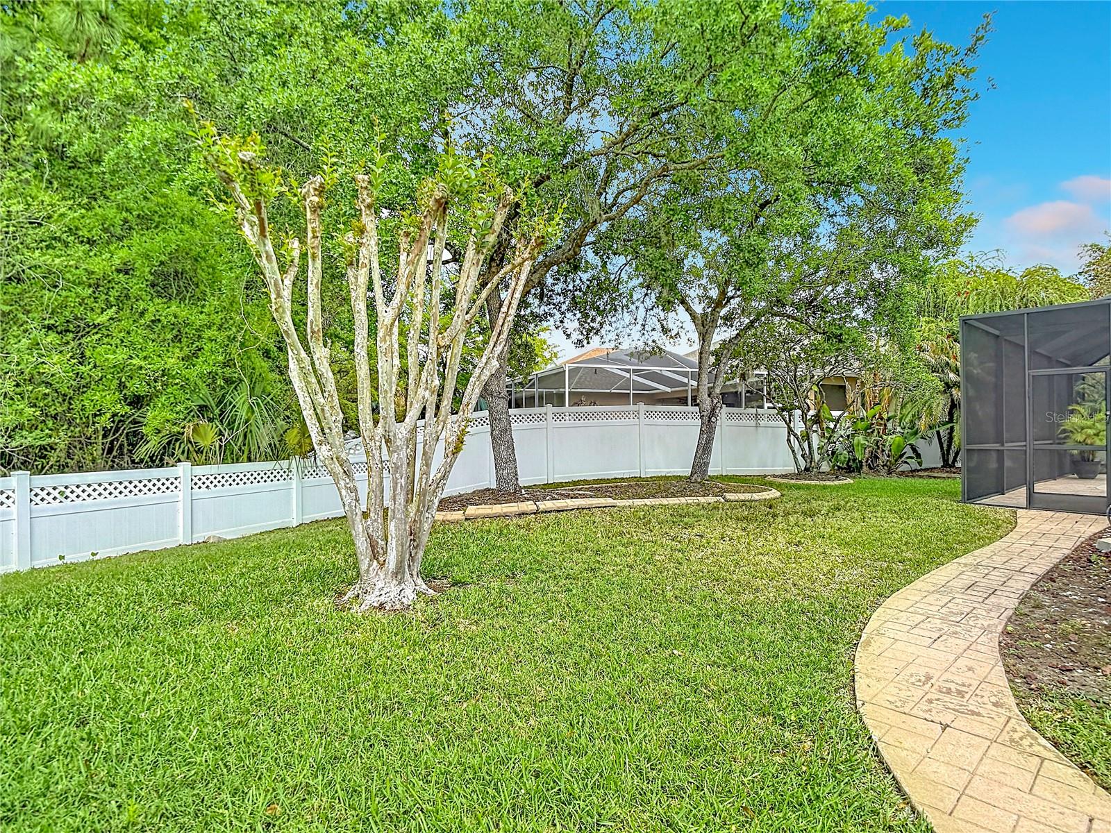 TAMPA PALMS AREA 4 PRCL 21 R - Residential