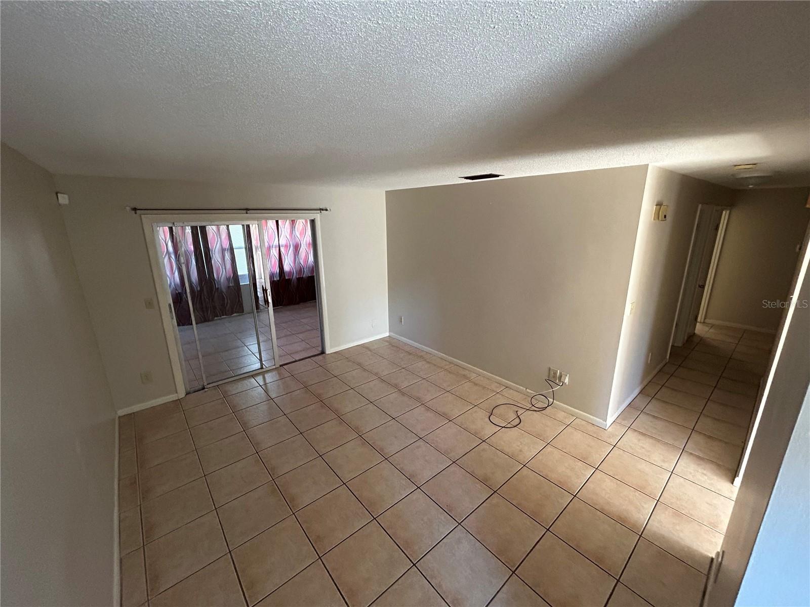 RAINBOW LAKES ESTATES - Residential Lease