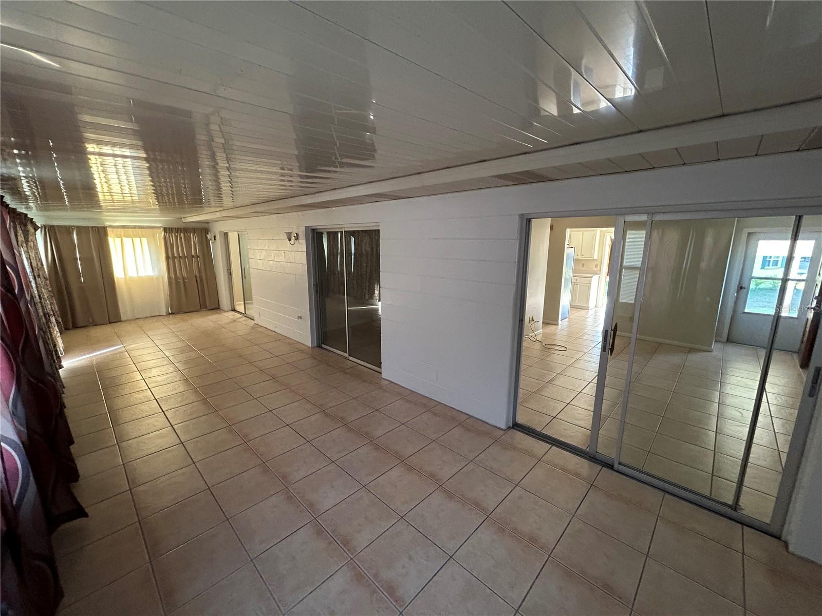 RAINBOW LAKES ESTATES - Residential Lease