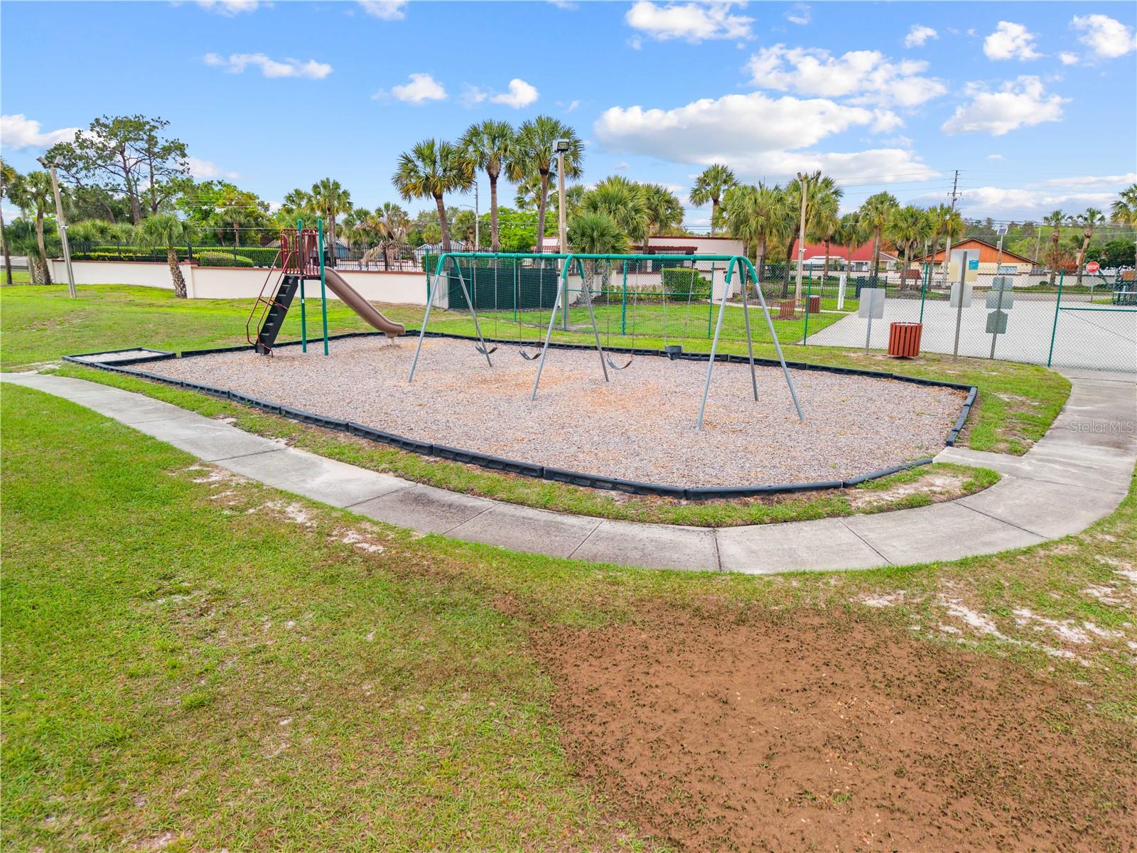 INDIAN WELLS UNIT 6 - Residential