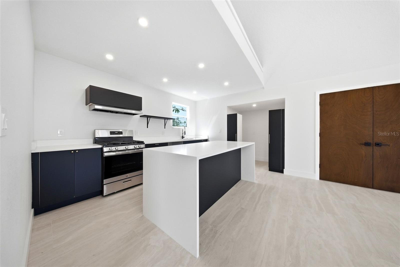 PEALE PARK - Residential