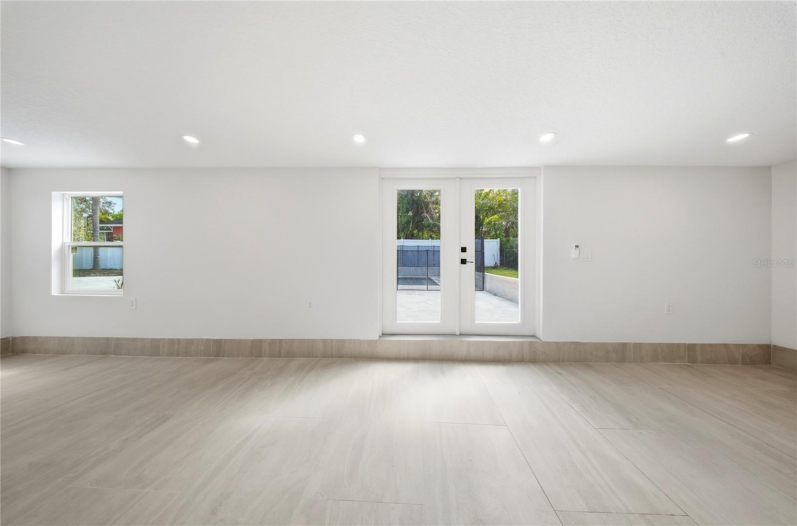 PEALE PARK - Residential