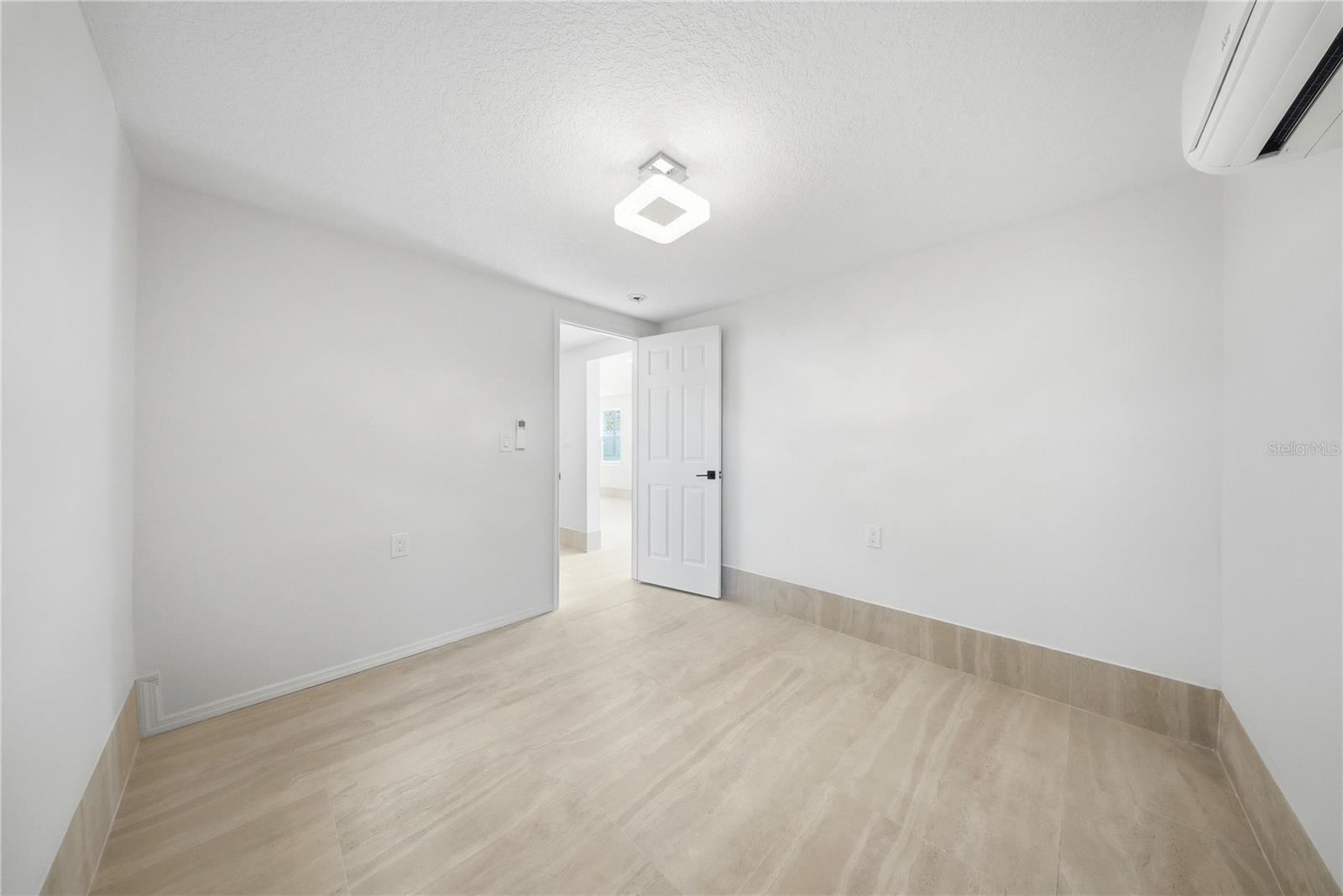 PEALE PARK - Residential