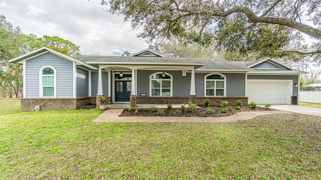 Photo of 12211 Count Place, Thonotosassa, FL 33592 (MLS # TB8482261)