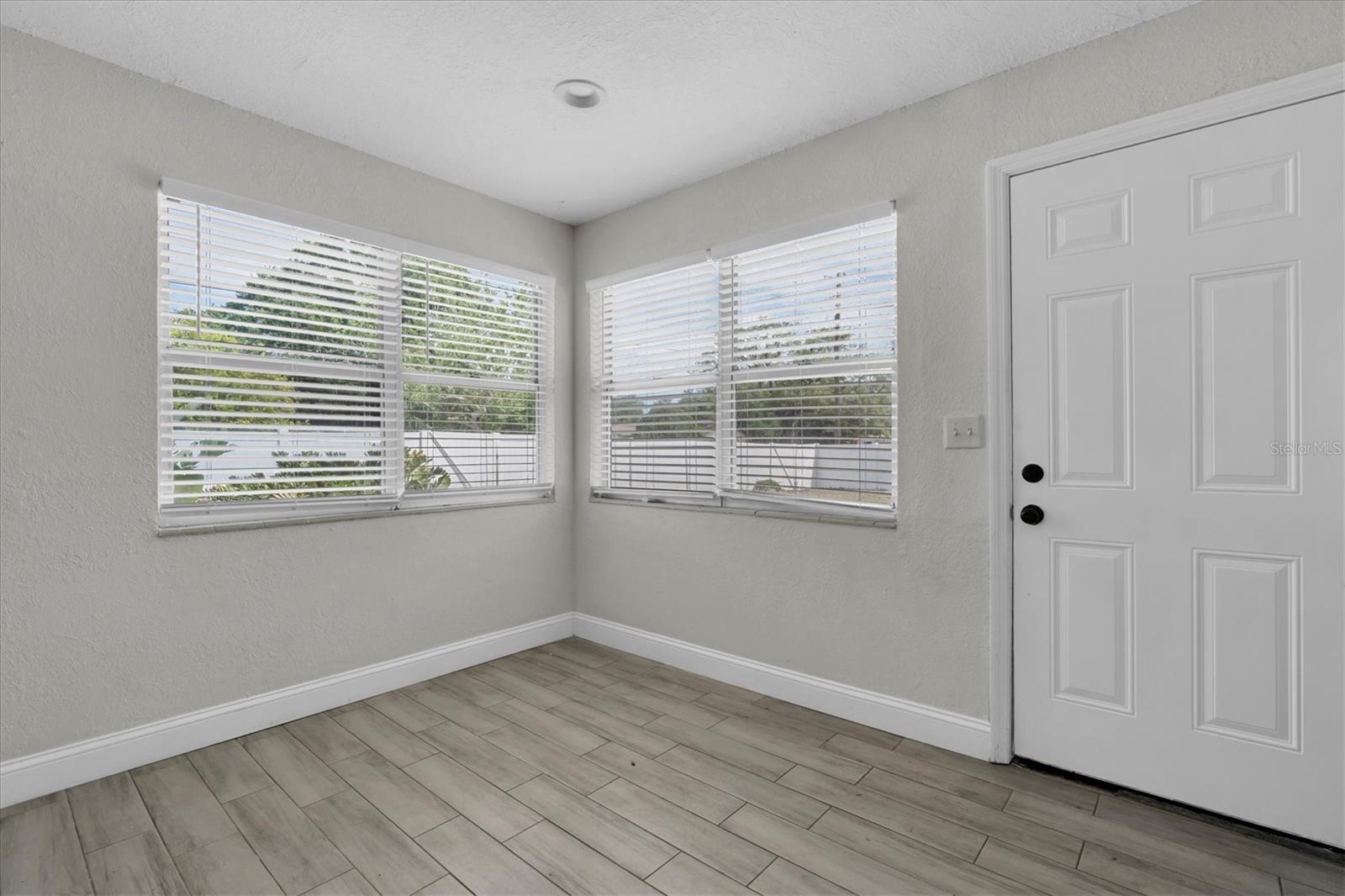 WEST CENTRAL AVE - Residential