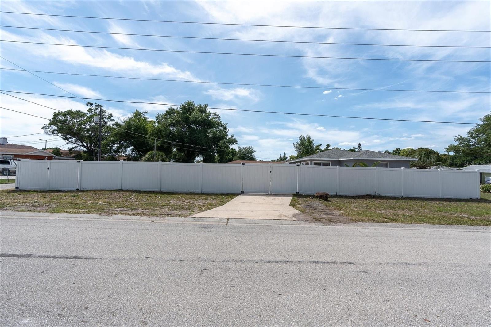 WEST CENTRAL AVE - Residential