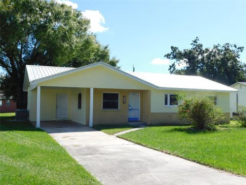 Photo of 313 Columbia Street, Arcadia, FL 34266 (MLS # C7515395) Photo of 313 Columbia Street, Arcadia, FL 34266 (MLS # C7515395)