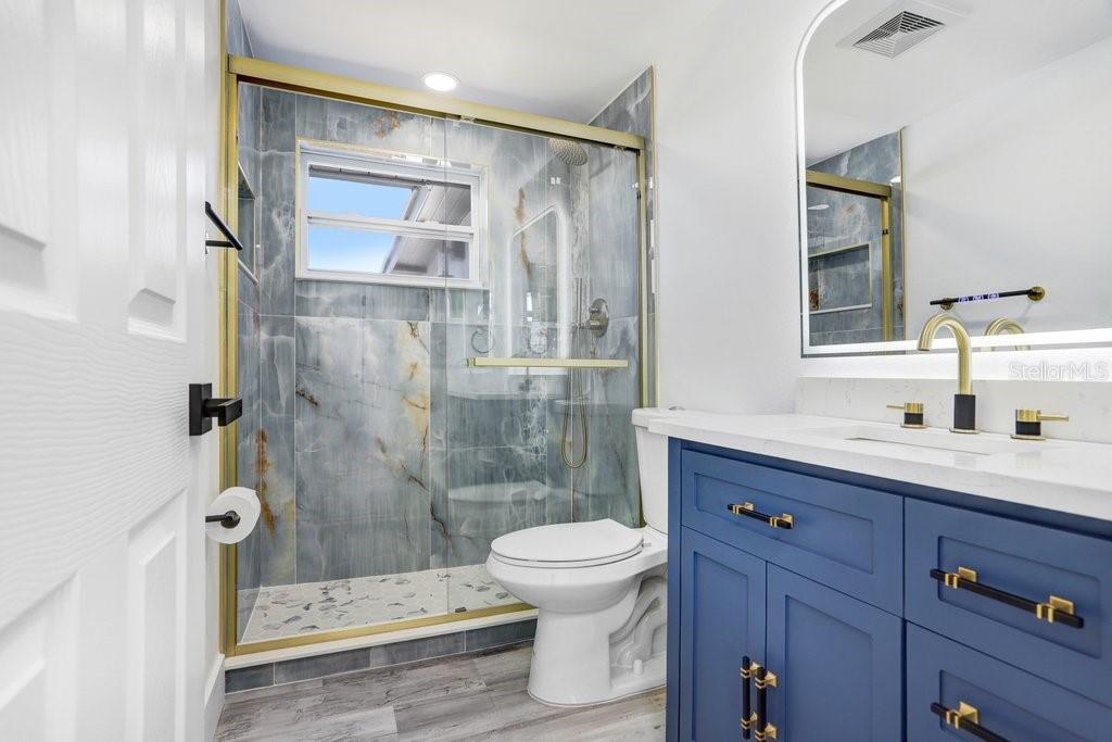 FOREST HILLS - Residential