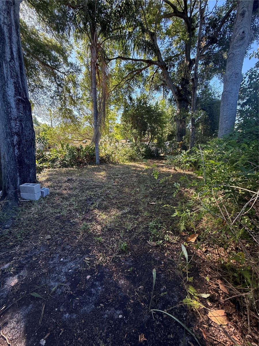 NORTH SHORE PARK - Residential Lease