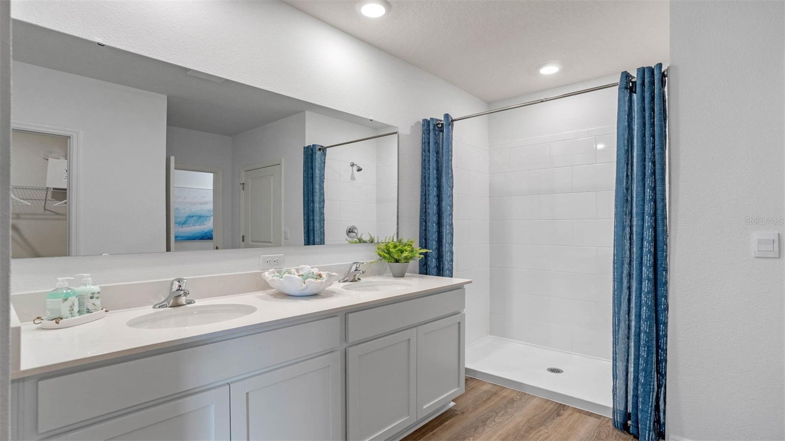 NORTHRIDGE RESERVE - Residential