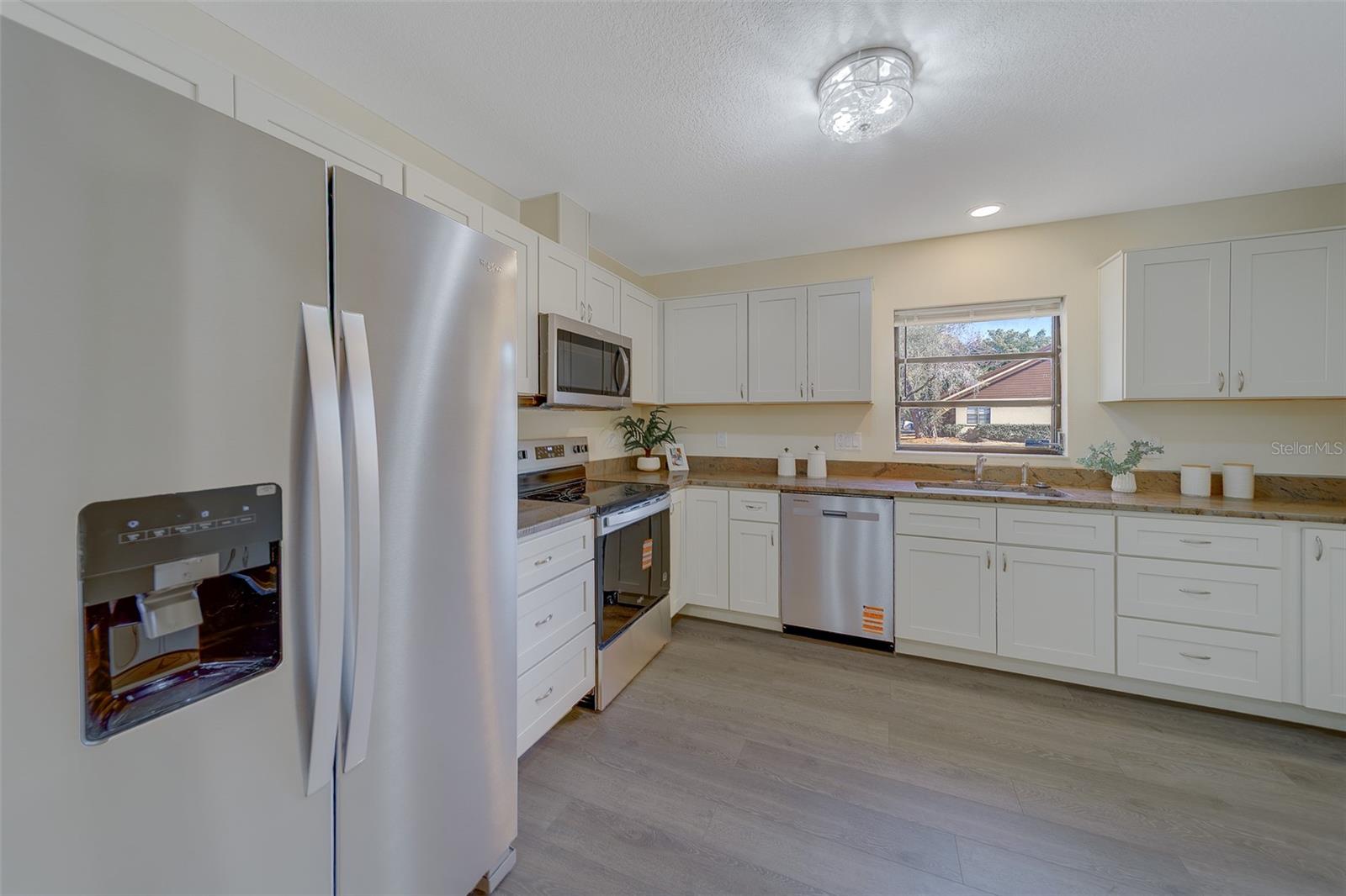 LAKE SEMINOLE VILLAGE - Residential