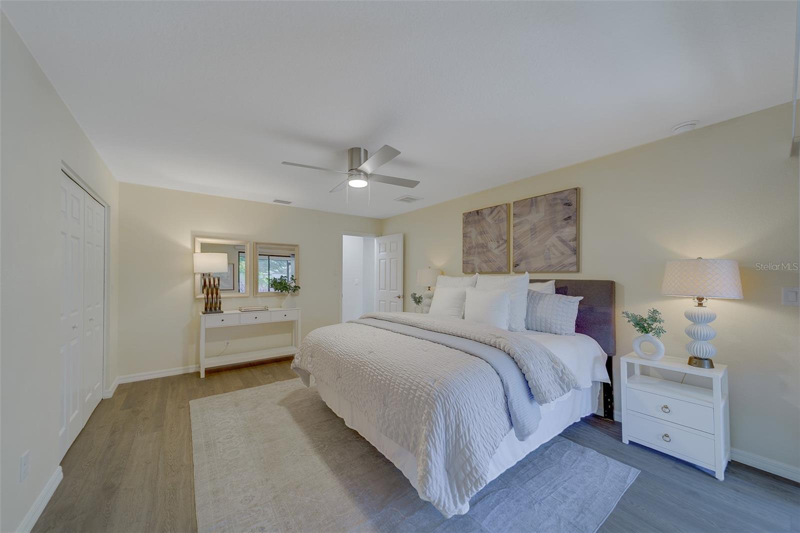 LAKE SEMINOLE VILLAGE - Residential