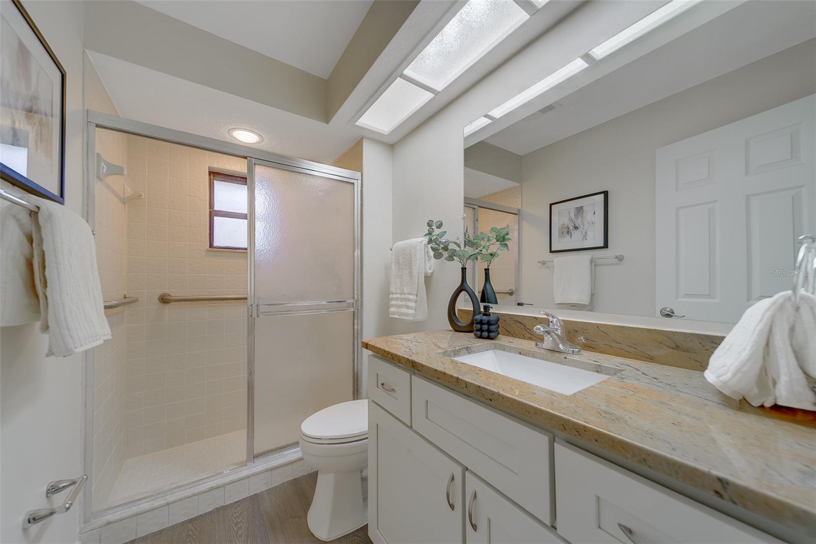 LAKE SEMINOLE VILLAGE - Residential