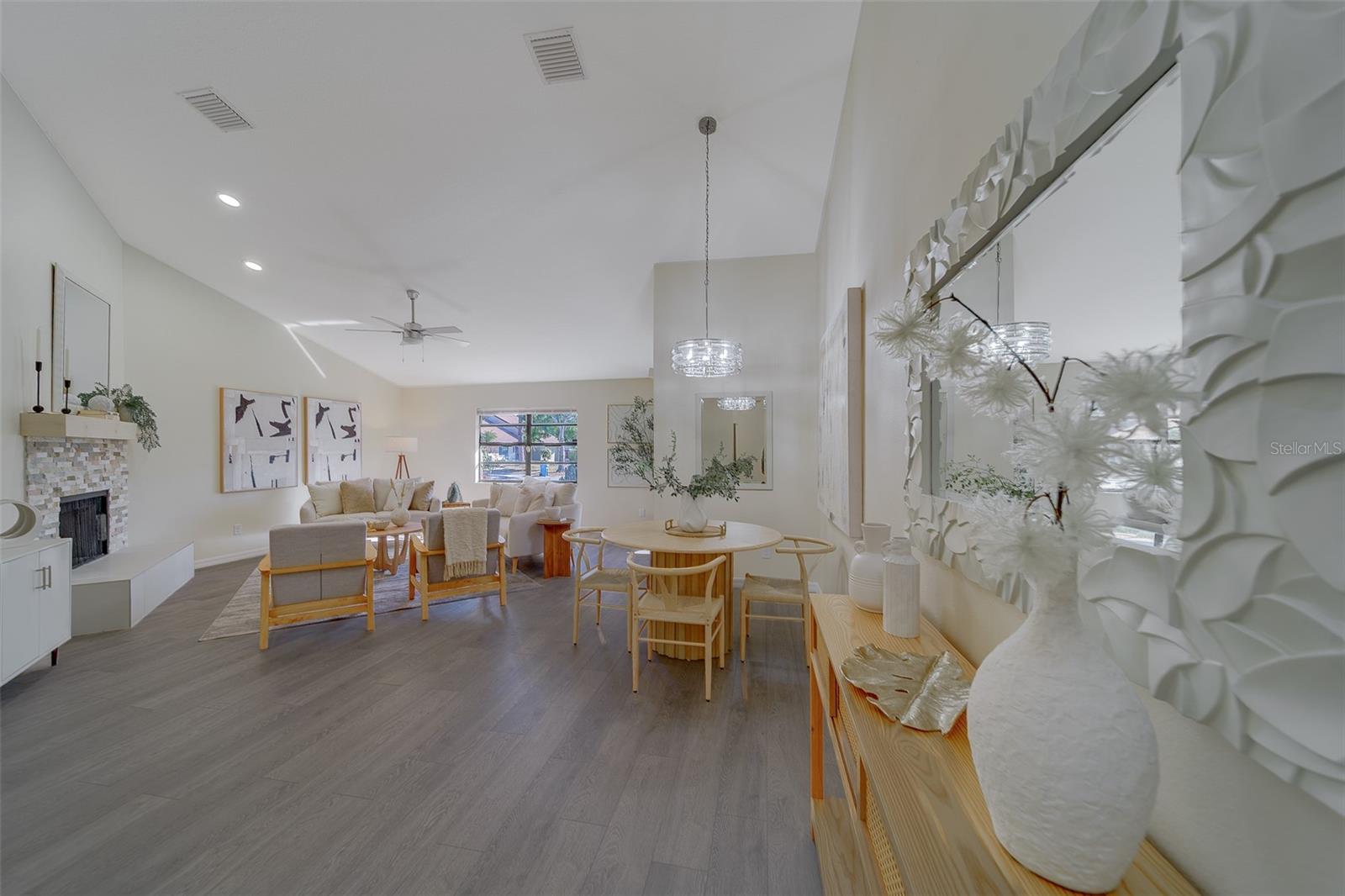 LAKE SEMINOLE VILLAGE - Residential