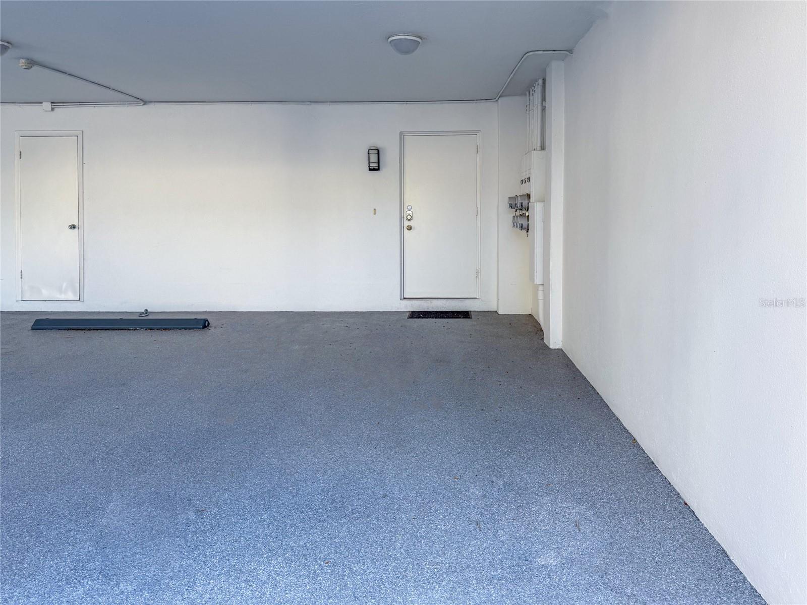 HARBOR HOUSE SOUTH - Residential