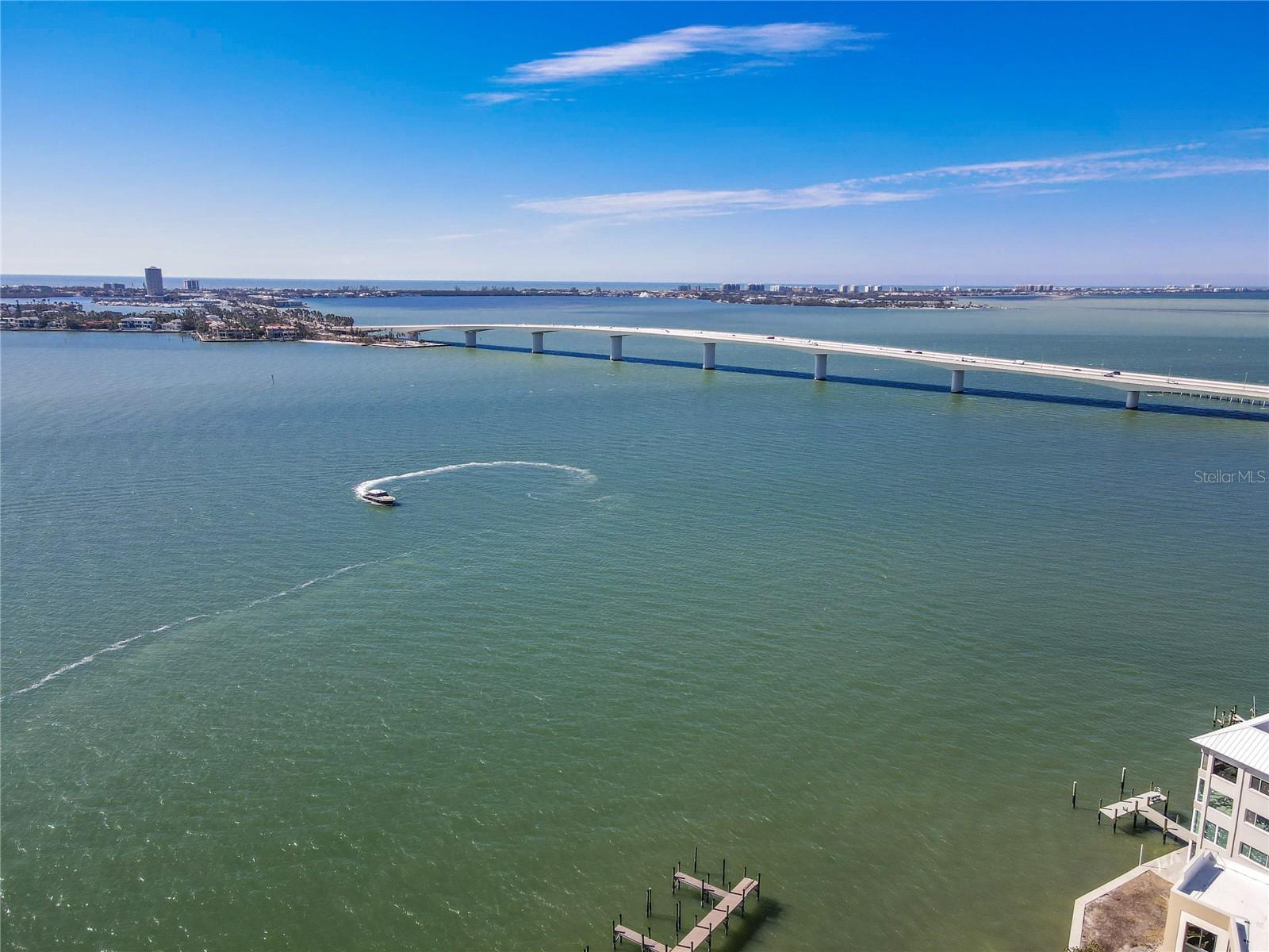 HARBOR HOUSE SOUTH - Residential