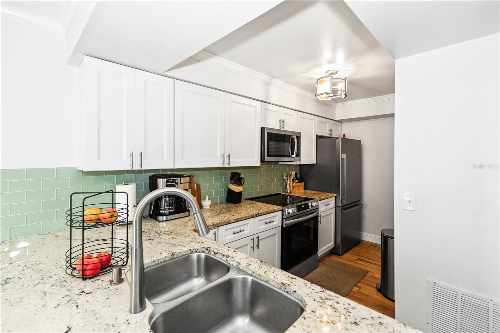 BONAVENTURE CONDO - Residential